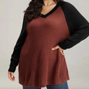 NWT BloomChic rust and black sweater - Size 22/24